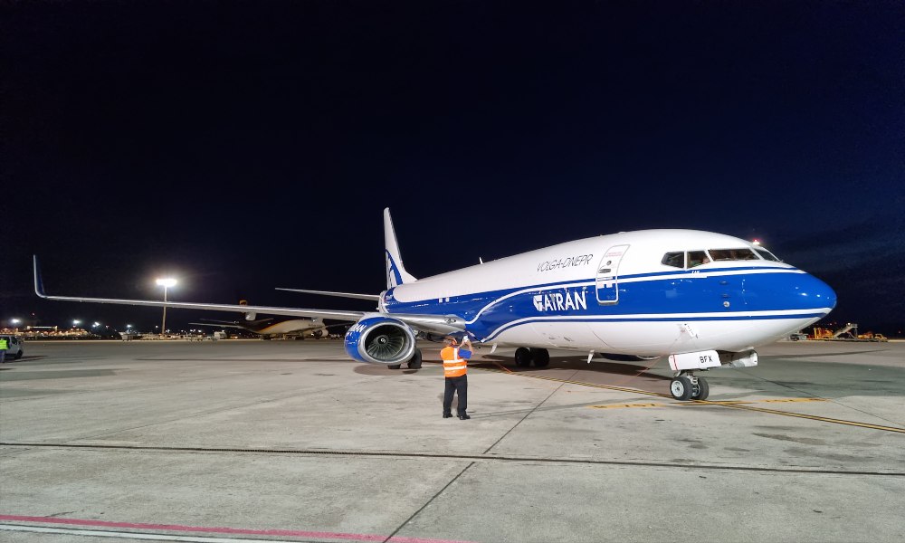 ATRAN Airlines delivers 42,640 boxes with one-day-old chicks from Spain to Russia ATRAN Airlines delivers 42,640 boxes with one-day-old chicks from Spain to Russia