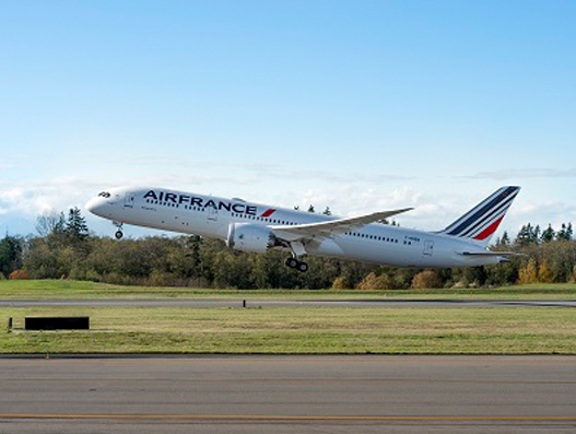 Air France takes delivery of first B787 Dreamliner