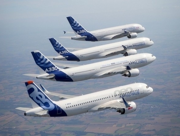 Airbus sets record delivery of 718 aircraft to 85 customers in 2017 Airbus sets record delivery of 718 aircraft to 85 customers in 2017