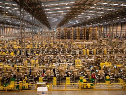 Amazon is increasing its warehousing footing in UK Amazon is increasing its warehousing footing in UK