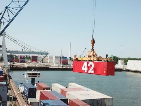 Port of Rotterdams Container 42 to get Traxens technological expertise