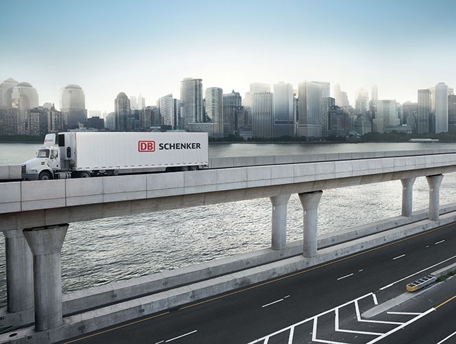 DB Schenker operates China’s first fresh produce block train to Moscow DB Schenker operates China’s first fresh produce block train to Moscow