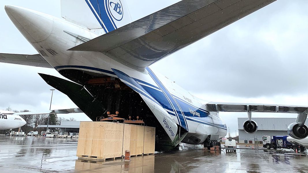 DB Schenkers An-124 charter moves 82T vaccine filling line Germany-US DB Schenkers An-124 charter moves 82T vaccine filling line Germany-US