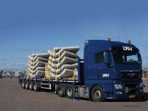 Devising innovative approach DSV spares Copenhagen city with half the traffic and CO2 emissions Devising innovative approach DSV spares Copenhagen city with half the traffic and CO2 emissions