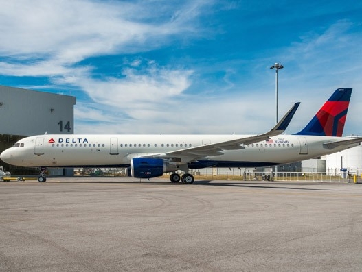 Delta and WestJet enters into US-Canada transborder joint venture