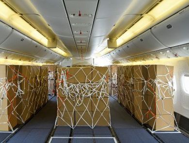 Emirates remodels ten B777-300ER aircraft for cargo