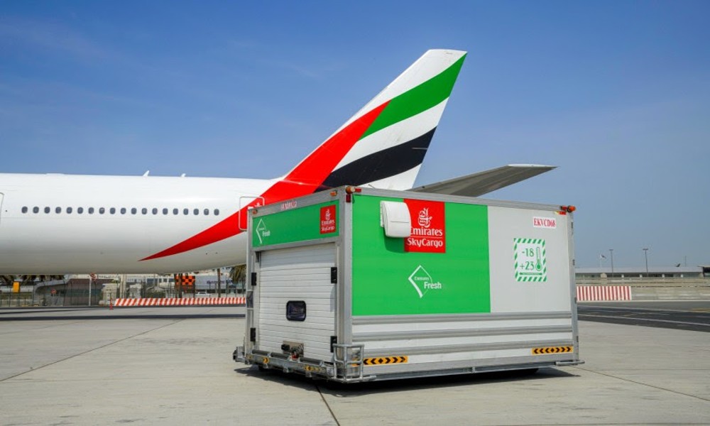 Emirates SkyCargo transport premium oysters from UAE to Moscow