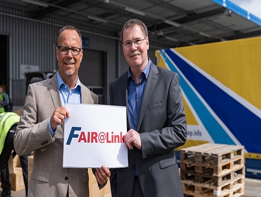 Hamburg Airport begins using DAKOSY air cargo community system Hamburg Airport begins using DAKOSY air cargo community system