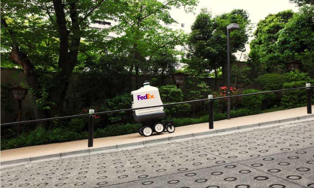 FedEx Express unveils autonomous delivery device Roxo in Japan FedEx Express unveils autonomous delivery device Roxo in Japan
