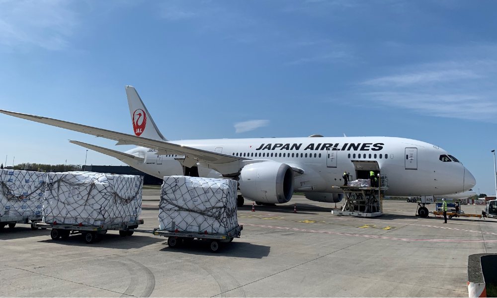 Japan Airlines extends its partnership with WFS in Europe