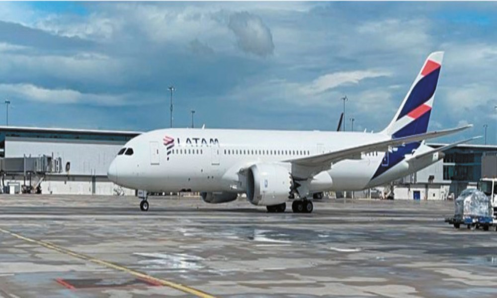 LATAM signs a new cargo contract with WFS in Spain LATAM signs a new cargo contract with WFS in Spain