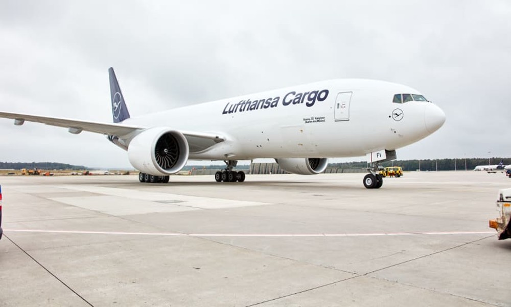 Lufthansa Cargo offers CO2-neutral freight shipments