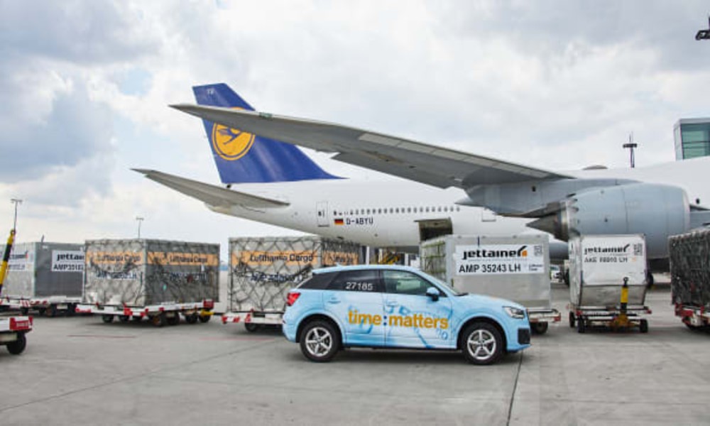 Lufthansa Cargo flies 10 tonnes of medical equipment from Frankfurt to Delhi for time:matters