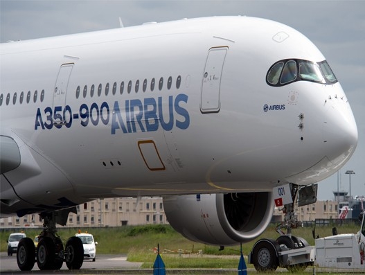 ALC leases first of six Airbus A350-900 XWB to Malaysia Airlines Berhad