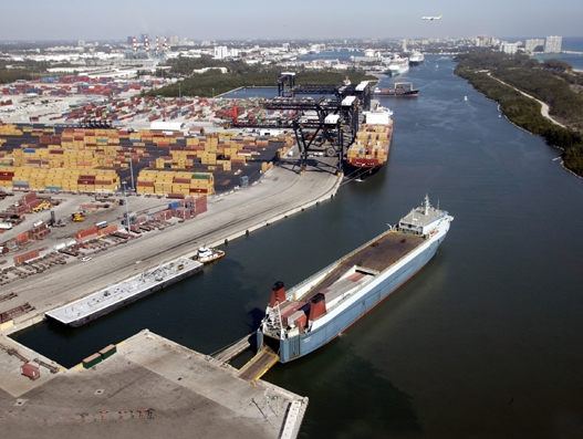 Port Everglades to buy three new cargo cranes for $41.4 million Port Everglades to buy three new cargo cranes for $41.4 million