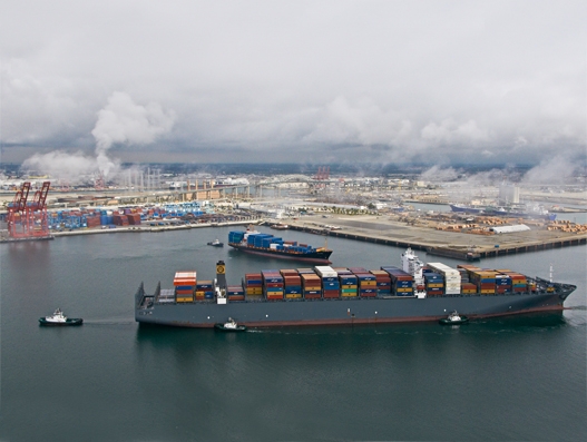 Port of Long Beach November container volumes lag behind brisk 2015 figures