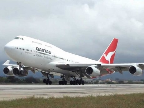 Qantas B 747 left for Wuhan to bring back Australian nationals