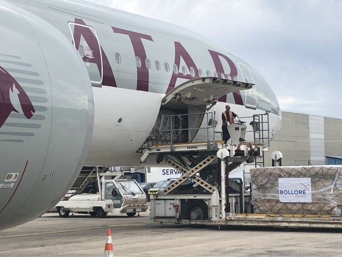 Qatar sets airbridge connecting Vietnam, France
