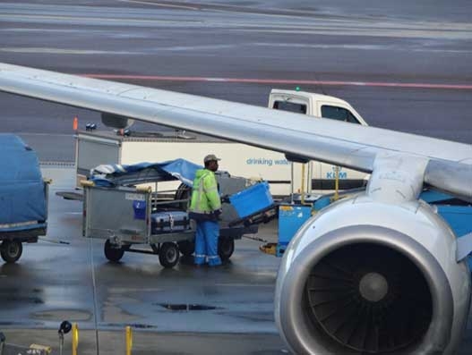 Schiphol Cargo and KLM Cargo back Parcel International’s new same-day intra-European air cargo service Schiphol Cargo and KLM Cargo back Parcel International’s new same-day intra-European air cargo service