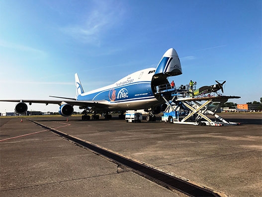 AirBridge Cargo lifts 2 Red Bull Air Race planes from Budapest to Kazan