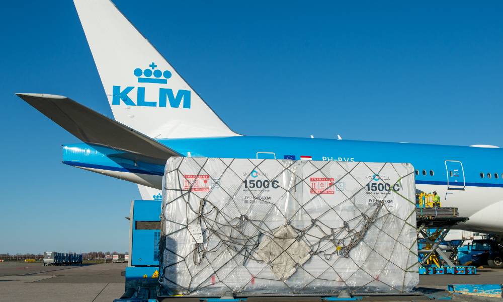 AFKLMP Cargo partners with SkyCell to expand access to hybrid containers AFKLMP Cargo partners with SkyCell to expand access to hybrid containers