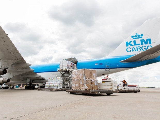 Air France KLM lands in Amsterdam with fresh Chilean cherries