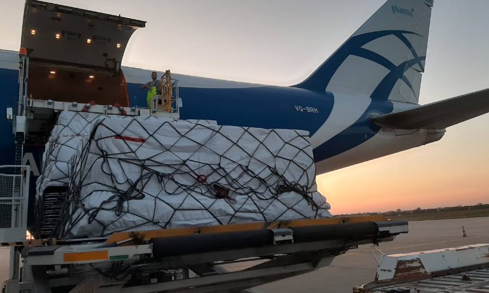 AirBridgeCargo delivers over 500,000 vials with human albumin