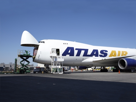Atlas Air Worldwide places 747-400F with Yangtze River Airlines Atlas Air Worldwide places 747-400F with Yangtze River Airlines
