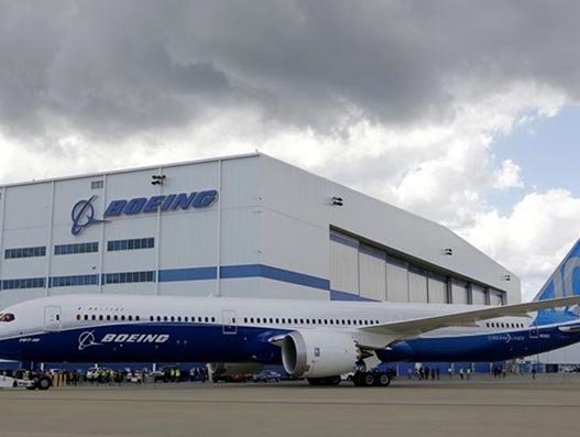 Boeing halts 787 operations in South Carolina