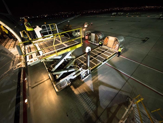 Calgary Airport sets new cargo record in 2016