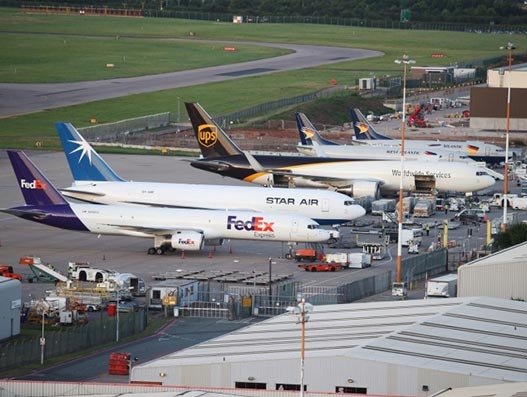 Cargo flights up 7.4% at East Midlands Airport