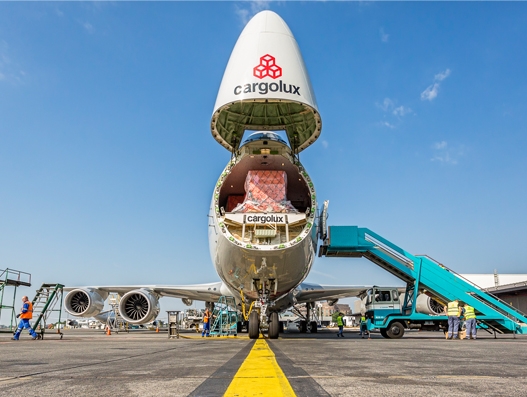 Cargolux signs JV contract with Chinese partners to launch Henan Cargo Airlines Cargolux signs JV contract with Chinese partners to launch Henan Cargo Airlines