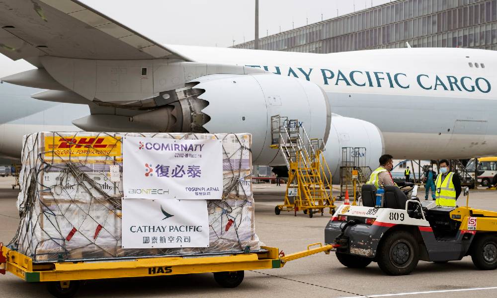 Cathay Pacific delivers first Fosun Pharma/BioNTech Covid-19 vaccines to Hong Kong Cathay Pacific delivers first Fosun Pharma/BioNTech Covid-19 vaccines to Hong Kong