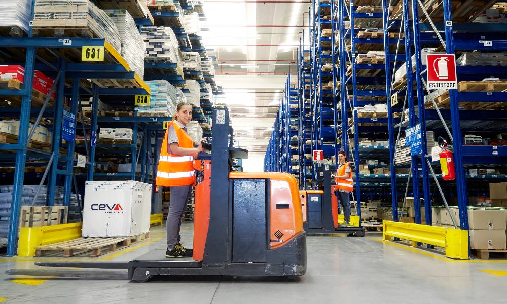 CEVA Logistics extends partnership with Mondadori Group for another five years CEVA Logistics extends partnership with Mondadori Group for another five years