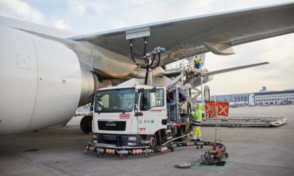DB Schenker, Lufthansa Cargo’s first carbon neutral cargo flight takes off DB Schenker, Lufthansa Cargo’s first carbon neutral cargo flight takes off