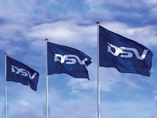 DSV transports specialised equipment for a gymnast team