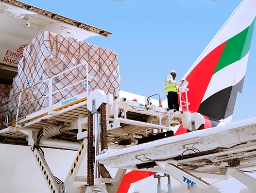 Emirates lifts 27,000 tonnes of perishables and garments from Sri Lanka in 2017-18