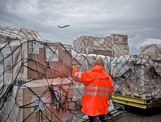 European hub Amsterdam Airport Schiphol sees rise in exports to China