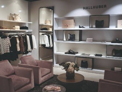 Fashion label Hallhuber to control supply chain with Setlogs OSCA software