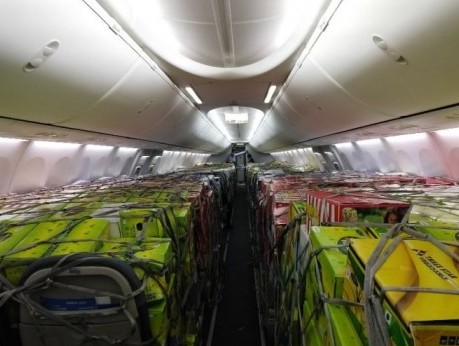 flydubai uplifts record 21,001 kg cargo aboard B737-800NG flydubai uplifts record 21,001 kg cargo aboard B737-800NG
