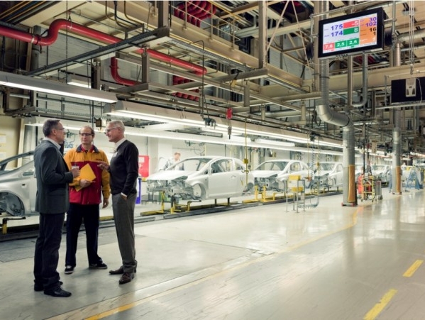 Ford appoints DHL to manage its global freight management Ford appoints DHL to manage its global freight management