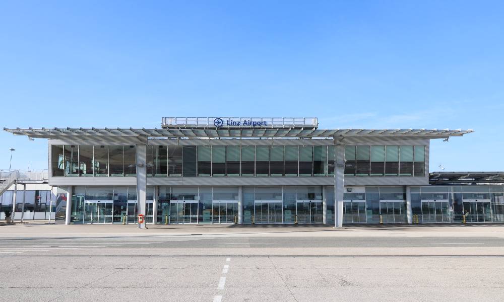 IATA partners with GrowNOW Group and its Air Cargo Academy at Airport Linz IATA partners with GrowNOW Group and its Air Cargo Academy at Airport Linz