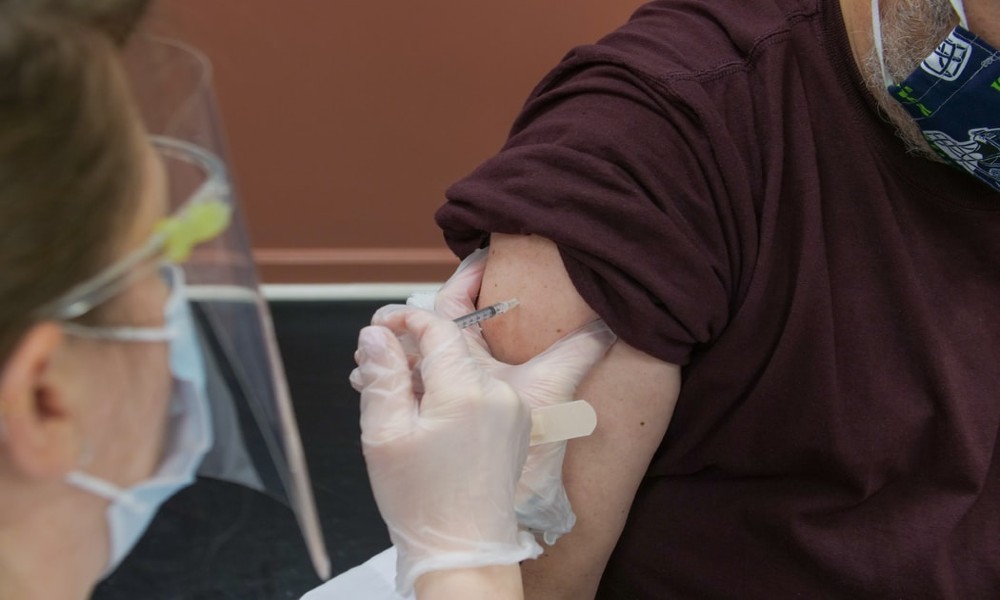 Indigo Airlines, StaTwig, Apollo LogiSolutions team up to launch India’s first vaccine platform Indigo Airlines, StaTwig, Apollo LogiSolutions team up to launch India’s first vaccine platform