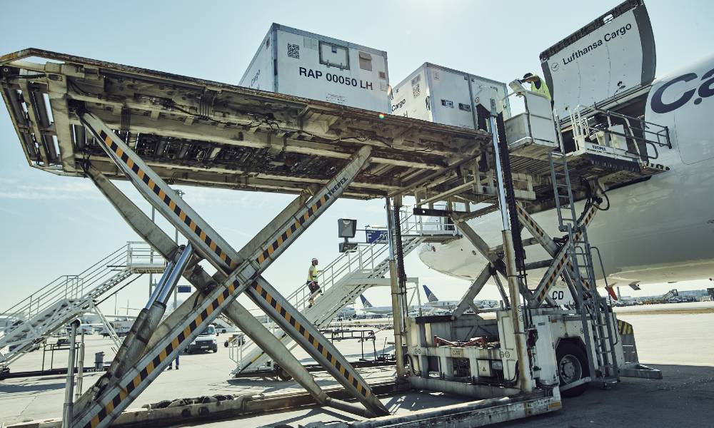 Jettainer launches new ULD management service for Covid-19 vaccine transportation Jettainer launches new ULD management service for Covid-19 vaccine transportation