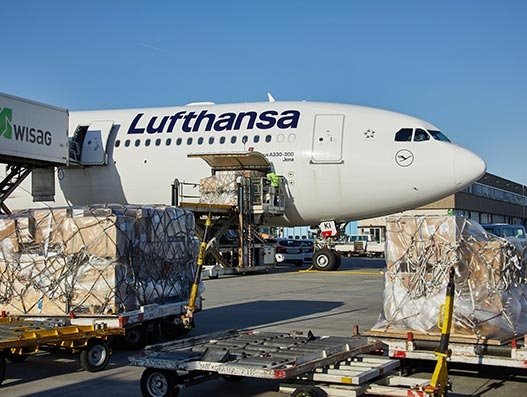 Lufthansa Cargo expands freight capacity between Europe and Asia Lufthansa Cargo expands freight capacity between Europe and Asia