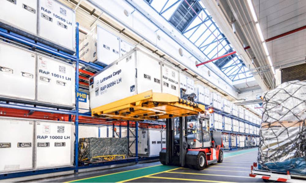 Lufthansa Cargo launches Covid-19 Temp Premium for global vaccine transportation Lufthansa Cargo launches Covid-19 Temp Premium for global vaccine transportation