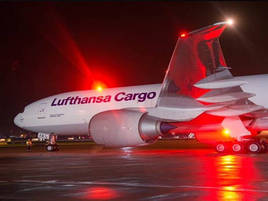 Lufthansa Cargo gets a green cap
