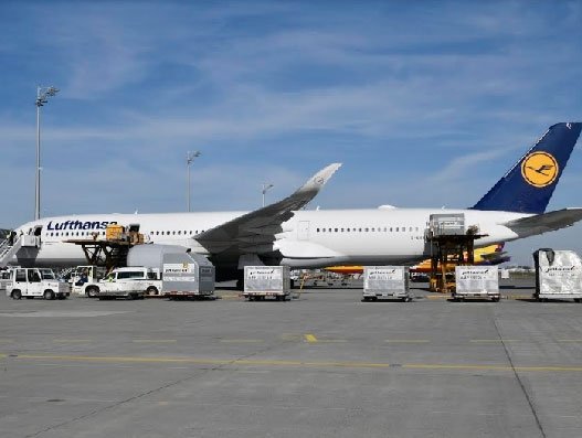 Lufthansa’s A350s bring PPEs twice daily from China