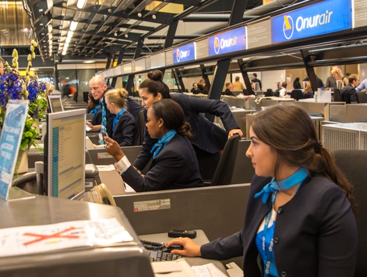 dnata launches passenger services at Amsterdam Schiphol Airport