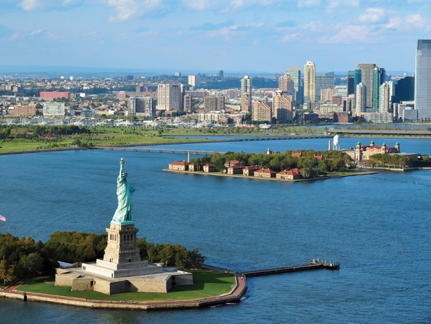 FROM MAGAZINE: PANYNJ ports set new records in cargo volume FROM MAGAZINE: PANYNJ ports set new records in cargo volume